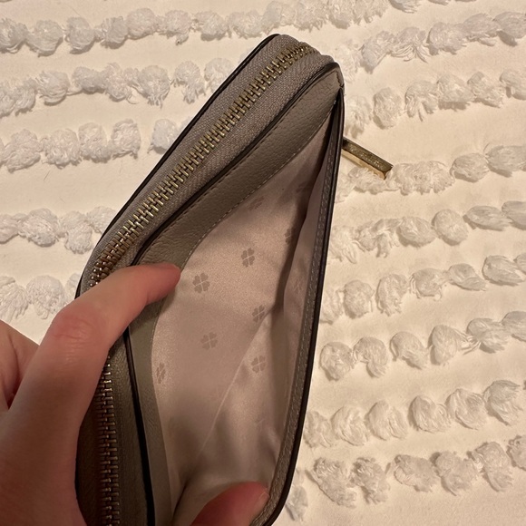 Kate Spade New York margaux leather continental wallet - Picture 5 of 8